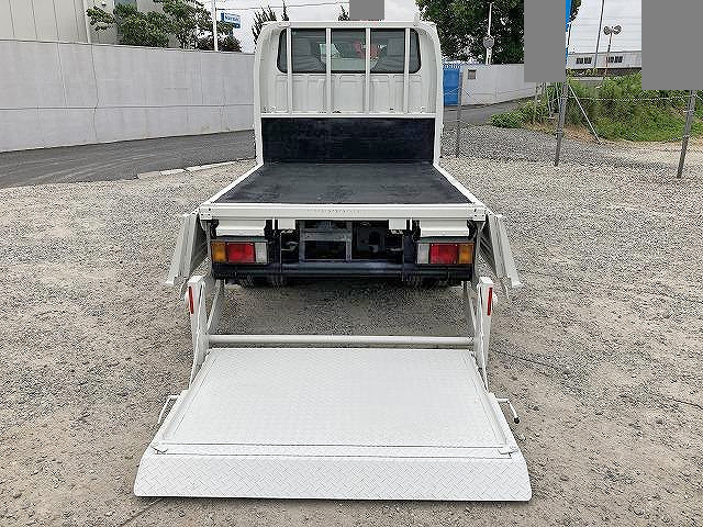 いすゞエルフダブルキャブ（Wキャブ）小型（2t・3t）[写真08]