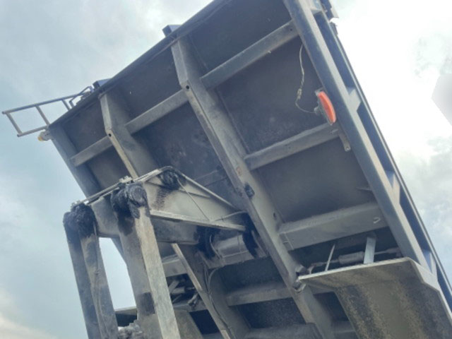 いすゞギガダンプ大型（10t）[写真09]