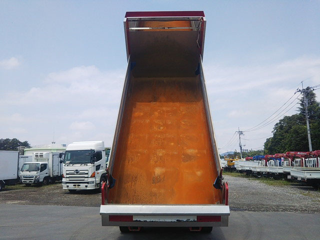 UDトラックスクオンダンプ大型（10t）[写真12]