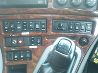 UDトラックスクオンダンプ大型（10t）[写真37]