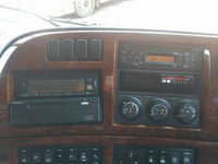 UDトラックスクオンダンプ大型（10t）[写真38]