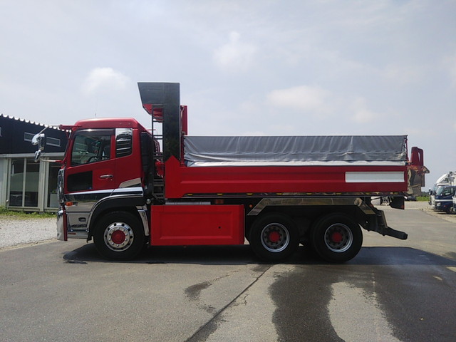 UDトラックスクオンダンプ大型（10t）[写真05]