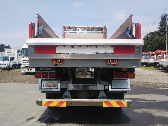 UDトラックスクオンダンプ大型（10t）[写真08]