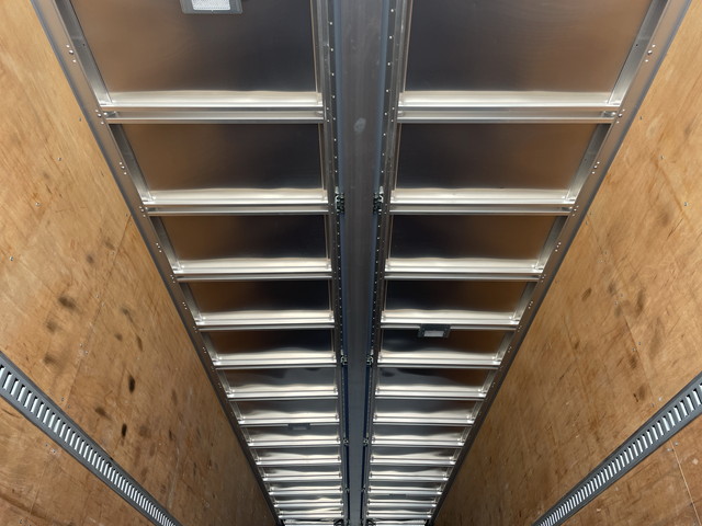 日野プロフィアアルミウイング大型（10t）[写真13]