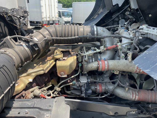 日野プロフィアアルミウイング大型（10t）[写真26]