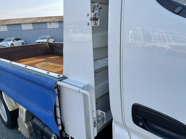 日野デュトロダンプ小型（2t・3t）[写真13]