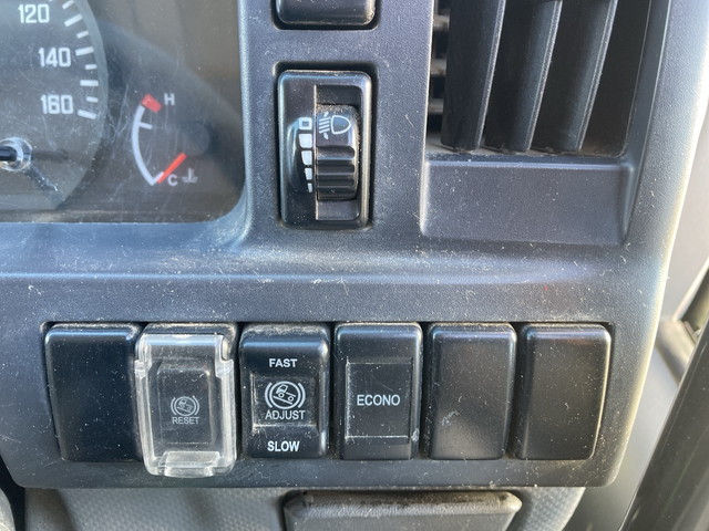 いすゞエルフダンプ小型（2t・3t）[写真32]