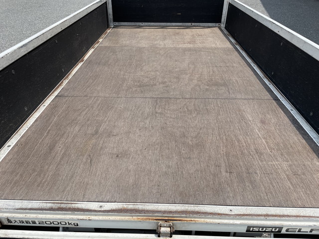 いすゞエルフ平ボディ小型（2t・3t）[写真15]