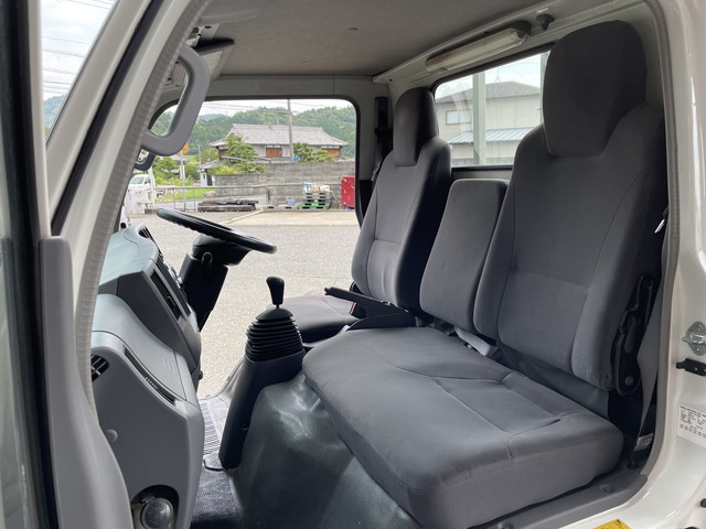 いすゞエルフ平ボディ小型（2t・3t）[写真27]