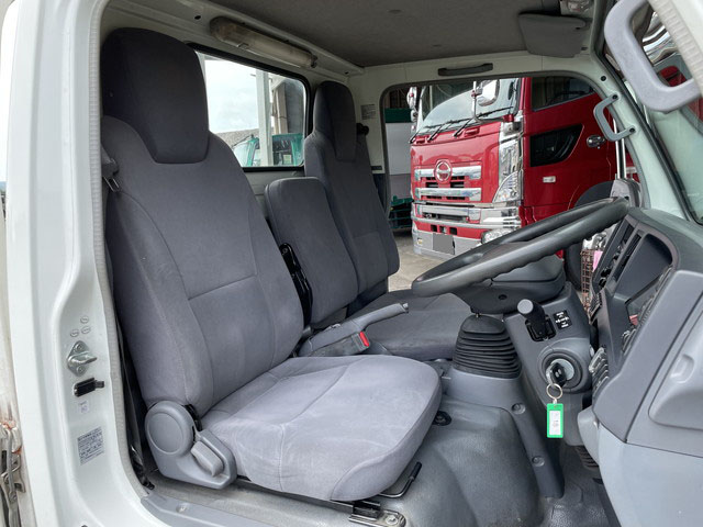 いすゞエルフ平ボディ小型（2t・3t）[写真28]