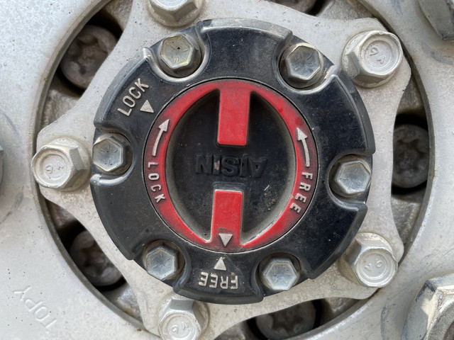 いすゞエルフダブルキャブ（Wキャブ）小型（2t・3t）[写真15]