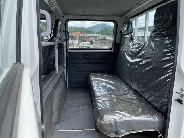 いすゞエルフダブルキャブ（Wキャブ）小型（2t・3t）[写真31]