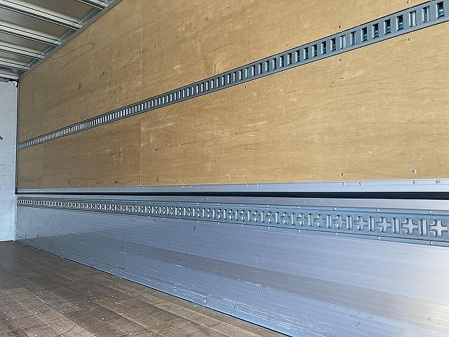 日野レンジャーアルミウイング中型（4t）[写真16]