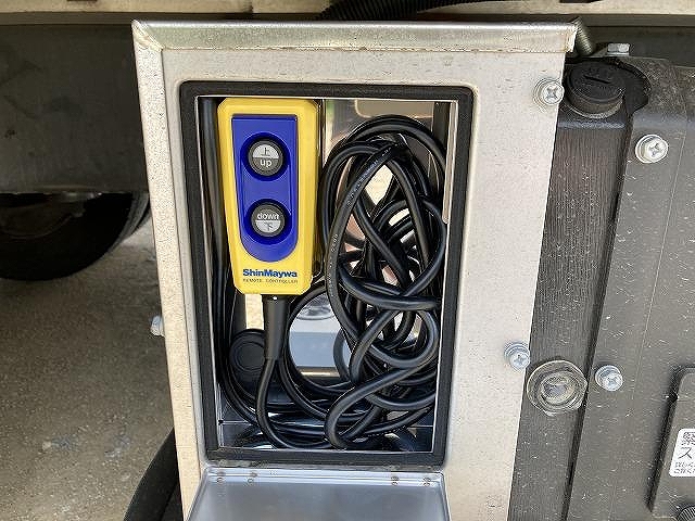 日野レンジャーアルミウイング中型（4t）[写真32]