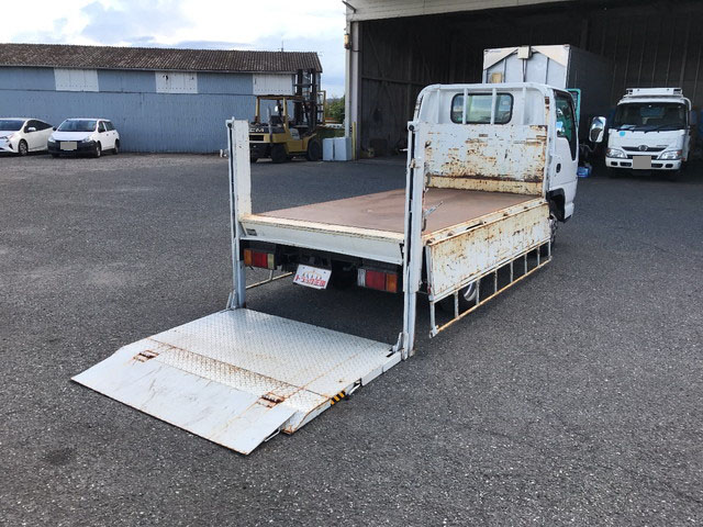 いすゞエルフ平ボディ小型（2t・3t）[写真12]