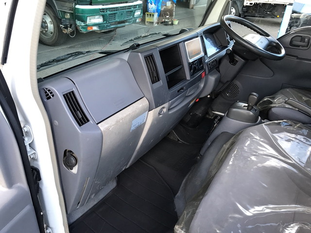 いすゞエルフ平ボディ小型（2t・3t）[写真26]