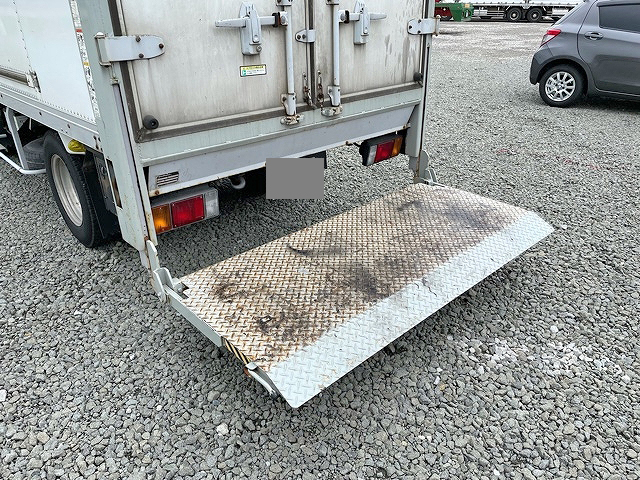 いすゞエルフパネルバン小型（2t・3t）[写真10]