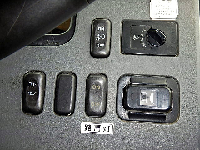 三菱ふそうファイターミキサー車（コンクリートミキサー）増トン（6t・8t）[写真09]