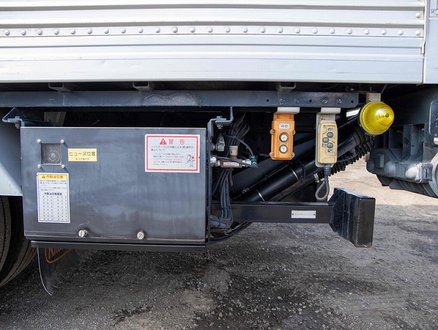 マツダタイタンアルミバン小型（2t・3t）[写真13]