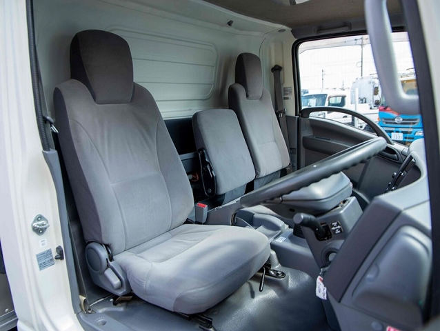 マツダタイタンアルミバン小型（2t・3t）[写真16]