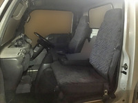 いすゞエルフ平ボディ小型（2t・3t）[写真09]