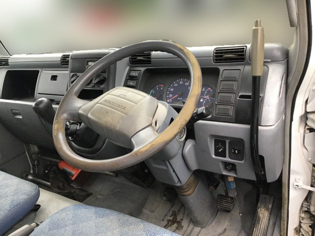 三菱ふそうキャンターレッカー車小型（2t・3t）[写真20]