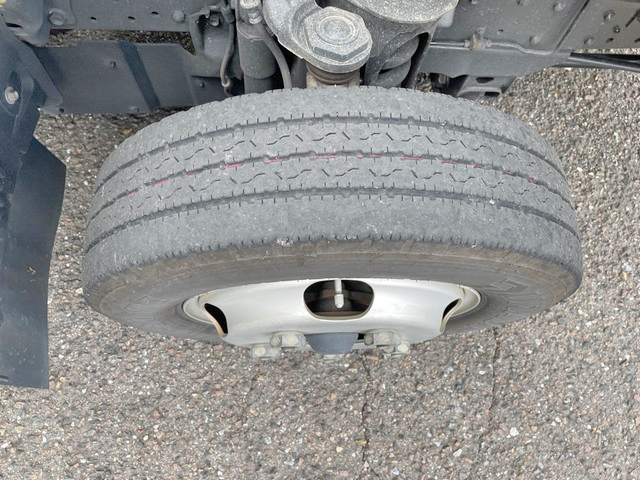 いすゞエルフアルミバン小型（2t・3t）[写真18]