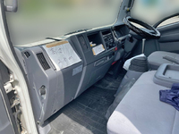 いすゞエルフアルミバン小型（2t・3t）[写真25]