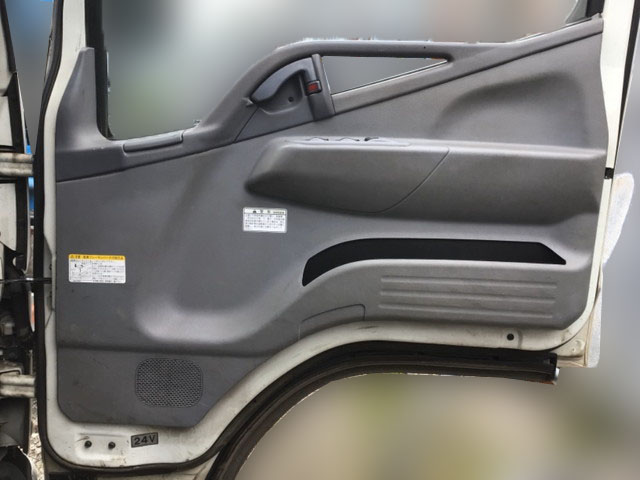 三菱ふそうキャンターユニック3段小型（2t・3t）[写真24]