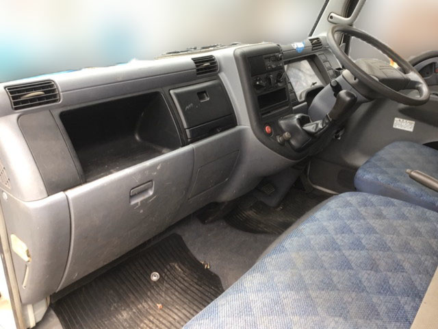 三菱ふそうキャンターユニック3段小型（2t・3t）[写真28]