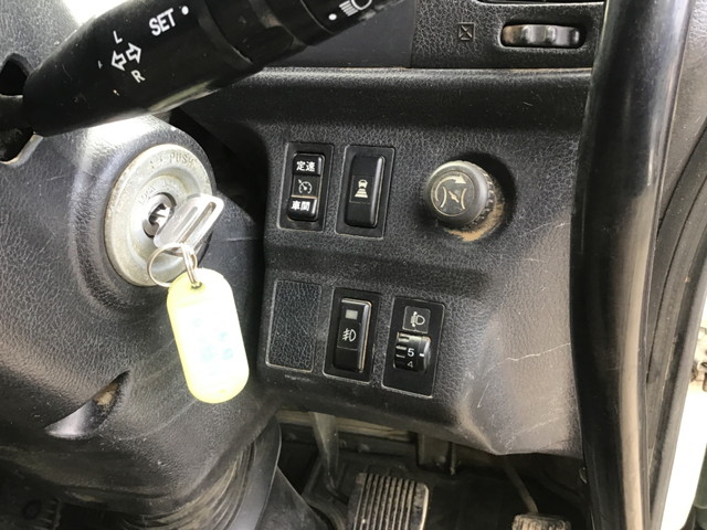 日野プロフィアダンプ大型（10t）[写真32]