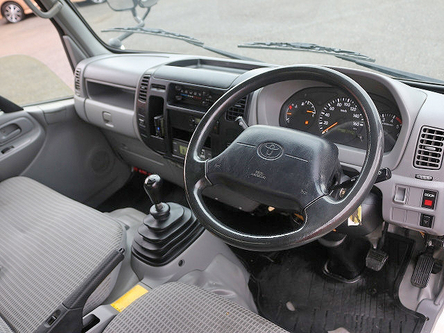 トヨタダイナ冷凍車（冷蔵車）小型（2t・3t）[写真34]