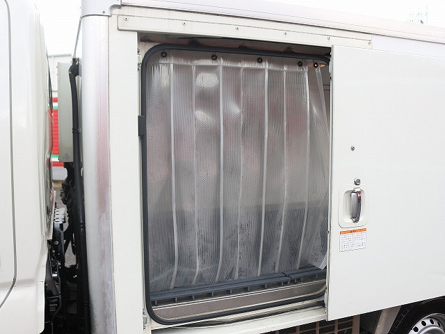トヨタダイナ冷凍車（冷蔵車）小型（2t・3t）[写真08]
