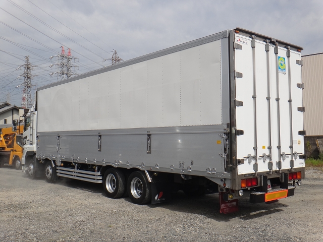 日野プロフィアパネルウイング大型（10t）[写真02]