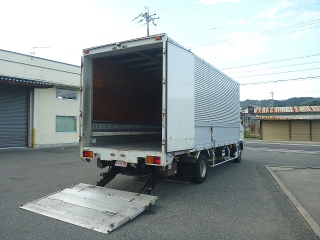 日野レンジャーアルミウイング中型（4t）[写真02]