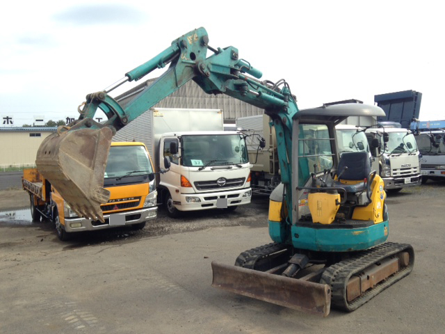 クボタミニユンボ（ミニバックホー）[写真01]