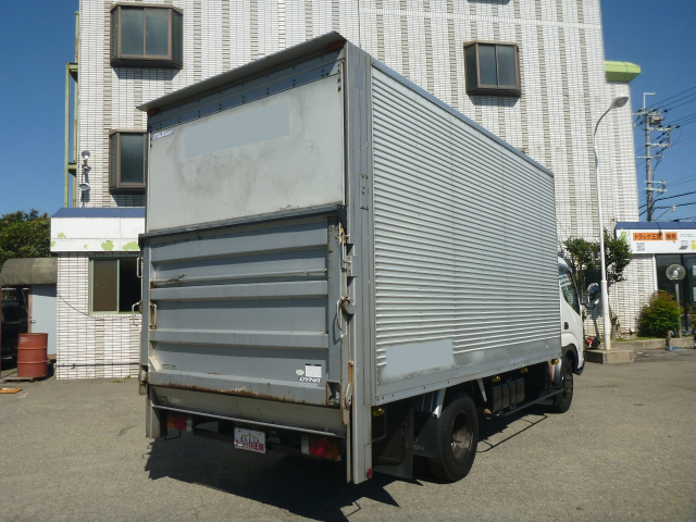 トヨタダイナアルミバン小型（2t・3t）[写真02]