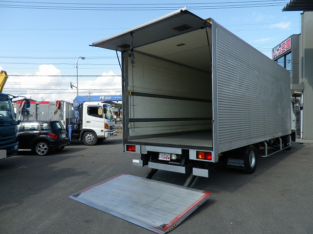 日野レンジャーアルミバン中型（4t）[写真02]