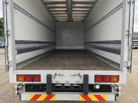 UDトラックスコンドルアルミウイング中型（4t）[写真15]