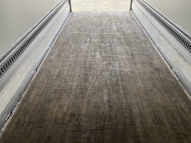 UDトラックスコンドルアルミウイング中型（4t）[写真20]