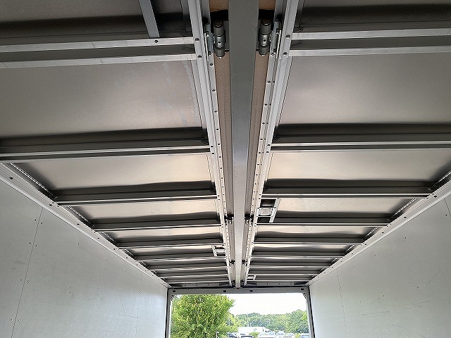 UDトラックスコンドルアルミウイング中型（4t）[写真21]