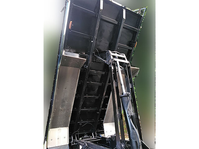 三菱ふそうスーパーグレートダンプ大型（10t）[写真16]