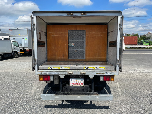 トヨタダイナアルミバン小型（2t・3t）[写真11]