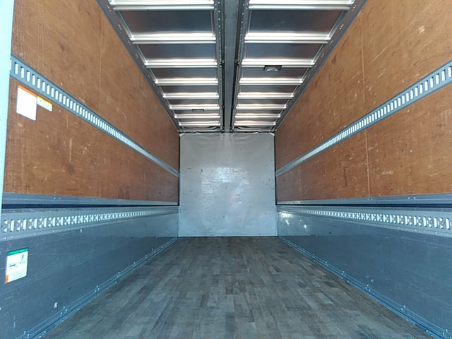 いすゞフォワードアルミウイング中型（4t）[写真12]