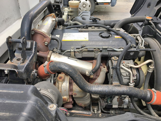 いすゞフォワードアルミウイング中型（4t）[写真24]