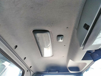 いすゞフォワードアルミウイング中型（4t）[写真32]