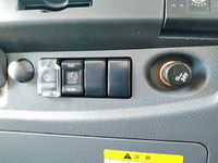 いすゞフォワードアルミウイング中型（4t）[写真37]