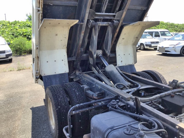 日野デュトロローダーダンプ小型（2t・3t）[写真17]