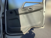 三菱ふそうファイターアルミブロック中型（4t）[写真24]