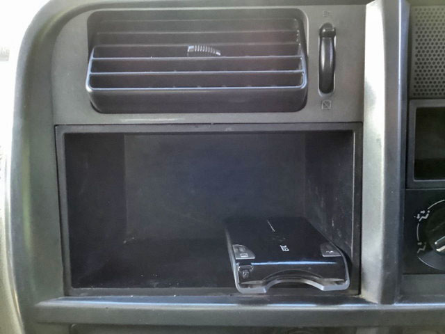 三菱ふそうファイターアルミブロック中型（4t）[写真33]